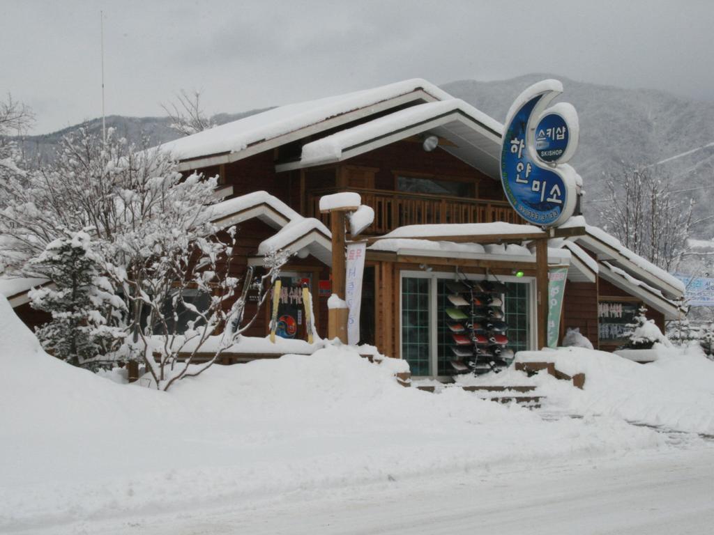White Cabin Pyeongchang Exterior foto